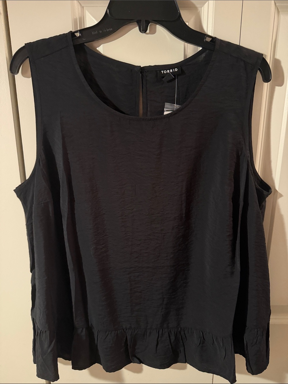 NWT Torrid hammered viscose drop waist tank. Black color. Size M